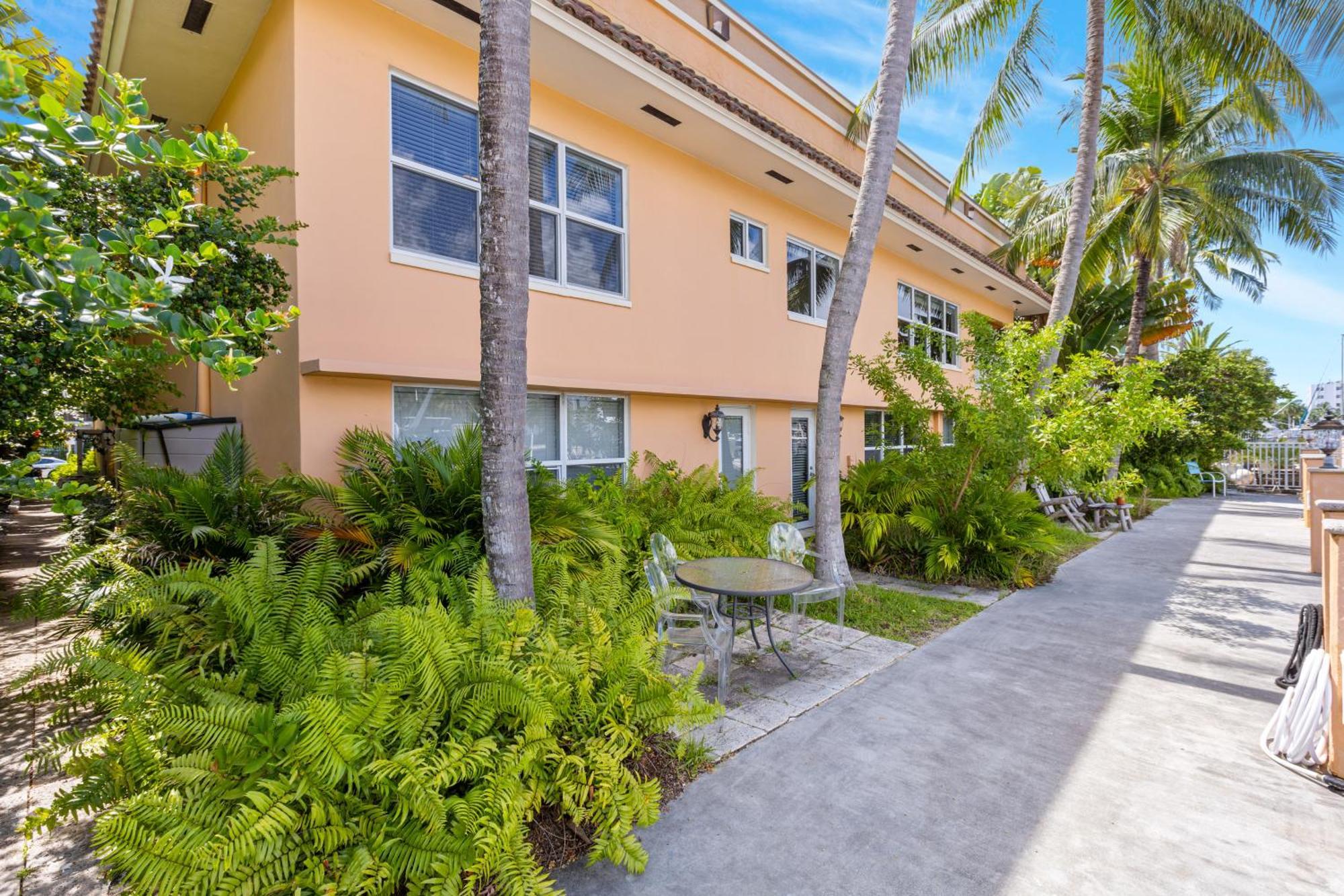 Las Olas Blvd Exclusive Apt With Waterview 劳德代尔堡 外观 照片
