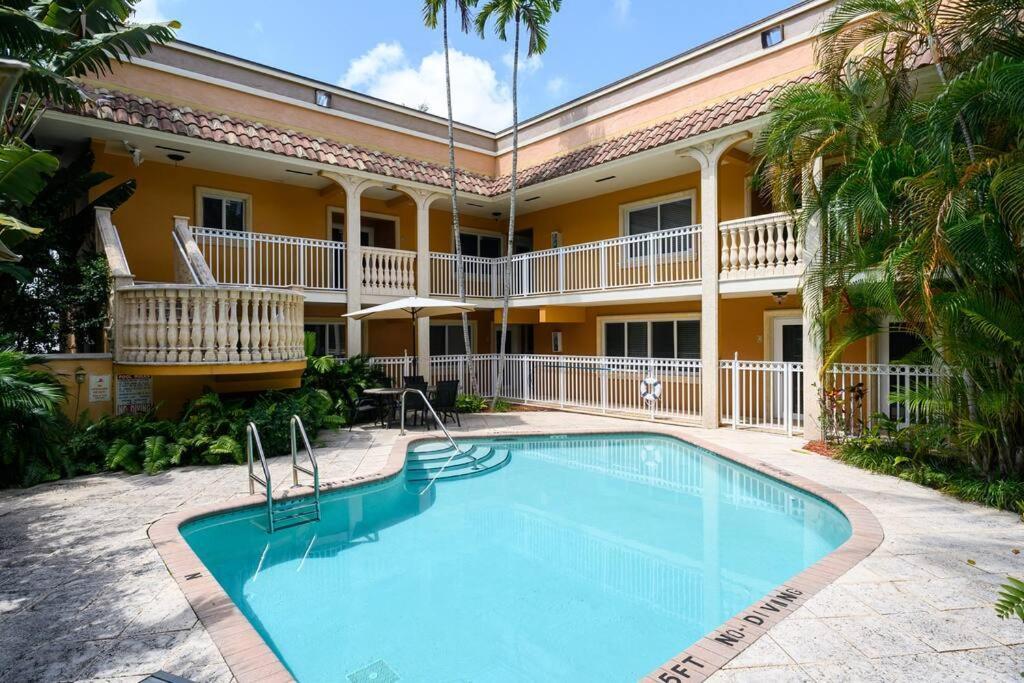 Las Olas Blvd Exclusive Apt With Waterview 劳德代尔堡 外观 照片